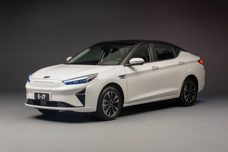 کفپوش چرمی جک J7Ev ( برقی)